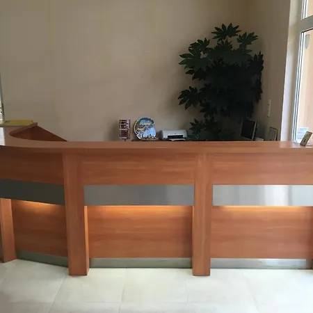 מלון Beatris Family House