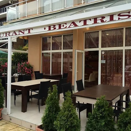 Beatris Family House Отель