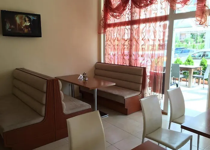 Отель Beatris Family House 3*