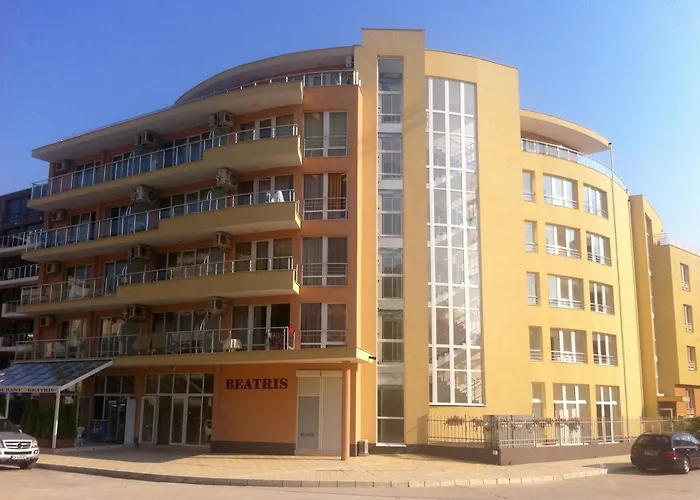 Отель Beatris Family House Солнечный берег