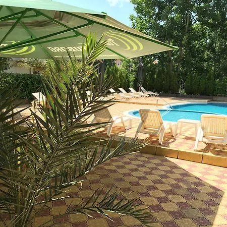 Отель Beatris Family House Солнечный берег