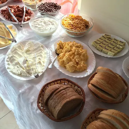 Готель Beatris Family House 3*
